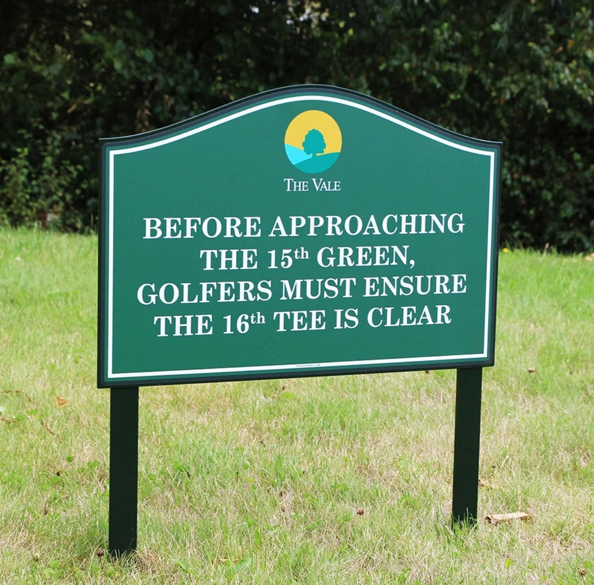 Green aluminium golf course notice sign with arched top, club logo and course notice wording, on aluminium legs, 600mm x 400mm
