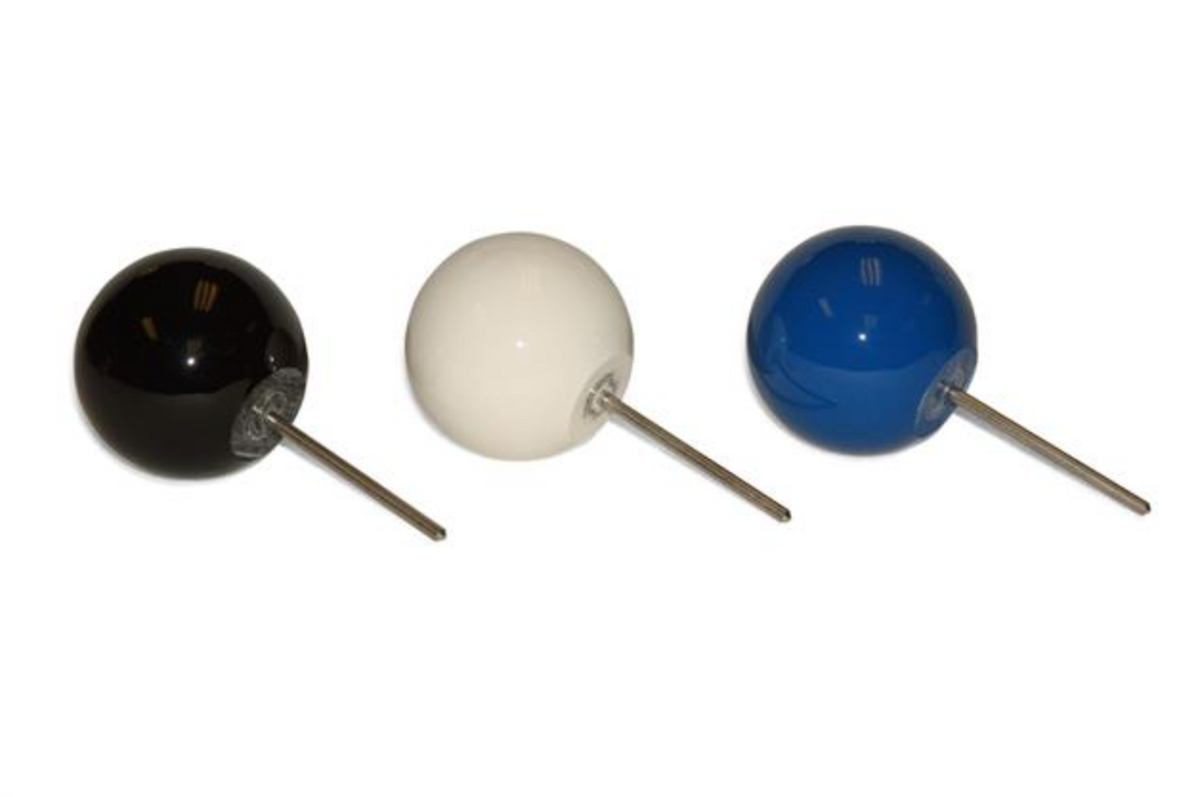 Black, white and blue Fore-Ever tee markers with no neck and stainless steel spikes